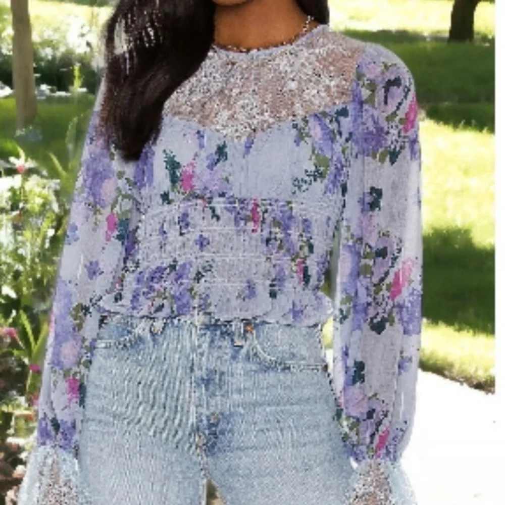 Free People Daphne Blouse, Excellent Condition, size M